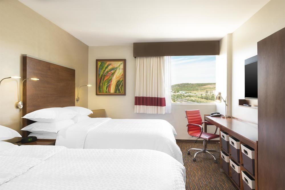 Four Points By Sheraton Queretaro Norte Jurica Exterior photo
