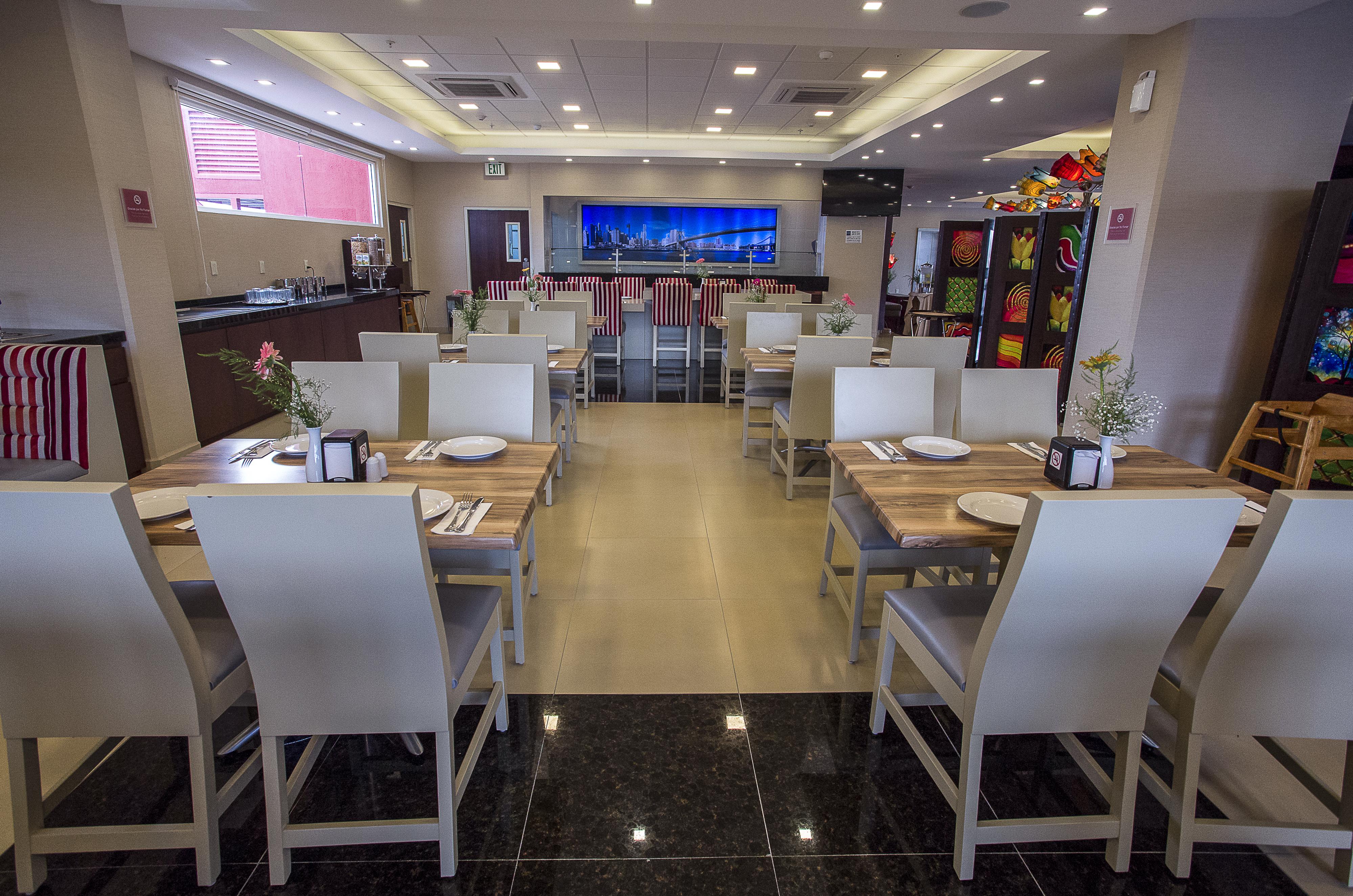 Four Points By Sheraton Queretaro Norte Jurica Exterior photo