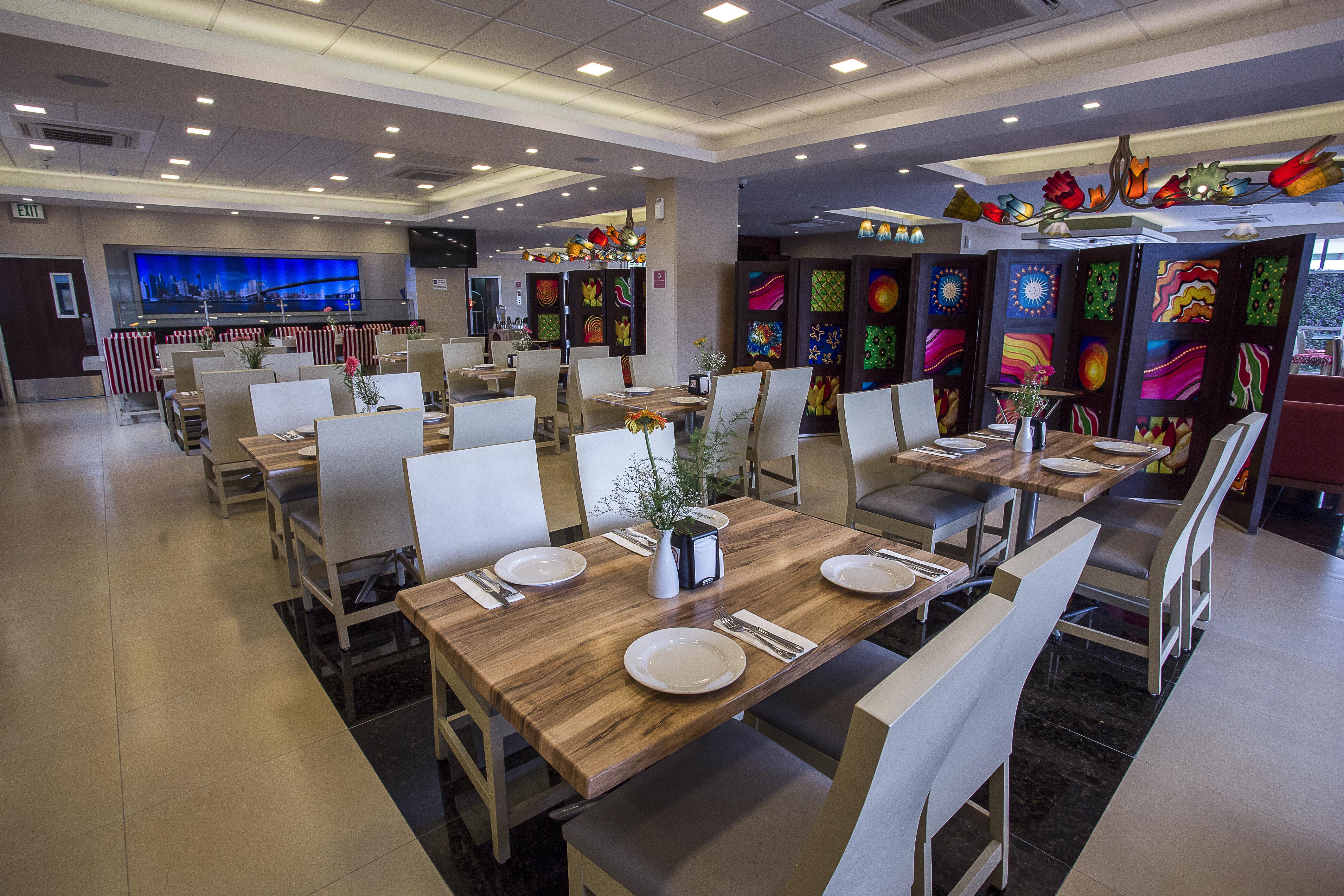 Four Points By Sheraton Queretaro Norte Jurica Exterior photo