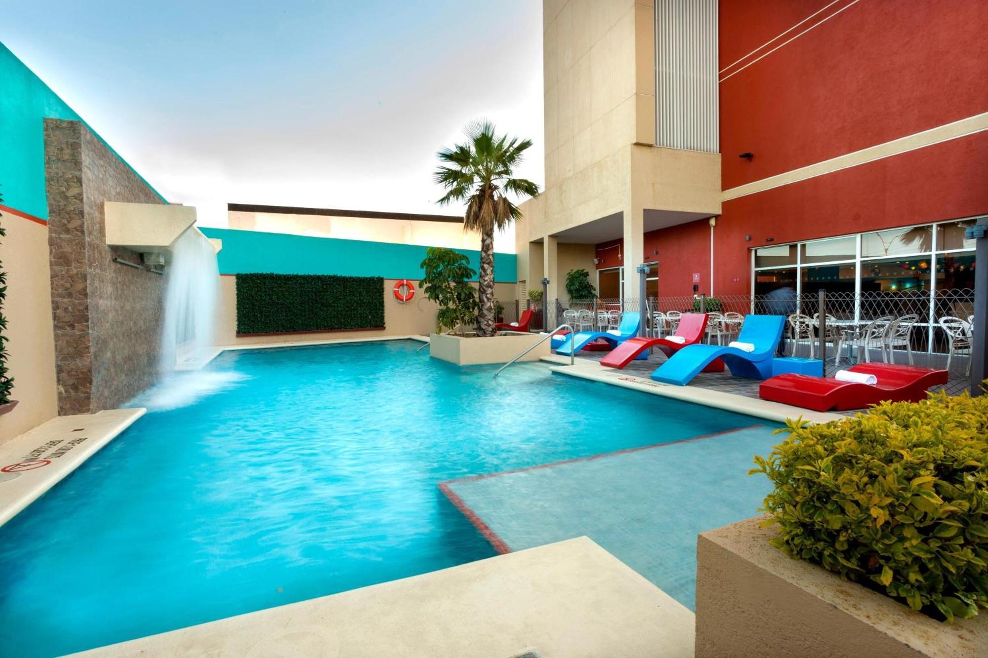 Four Points By Sheraton Queretaro Norte Jurica Exterior photo