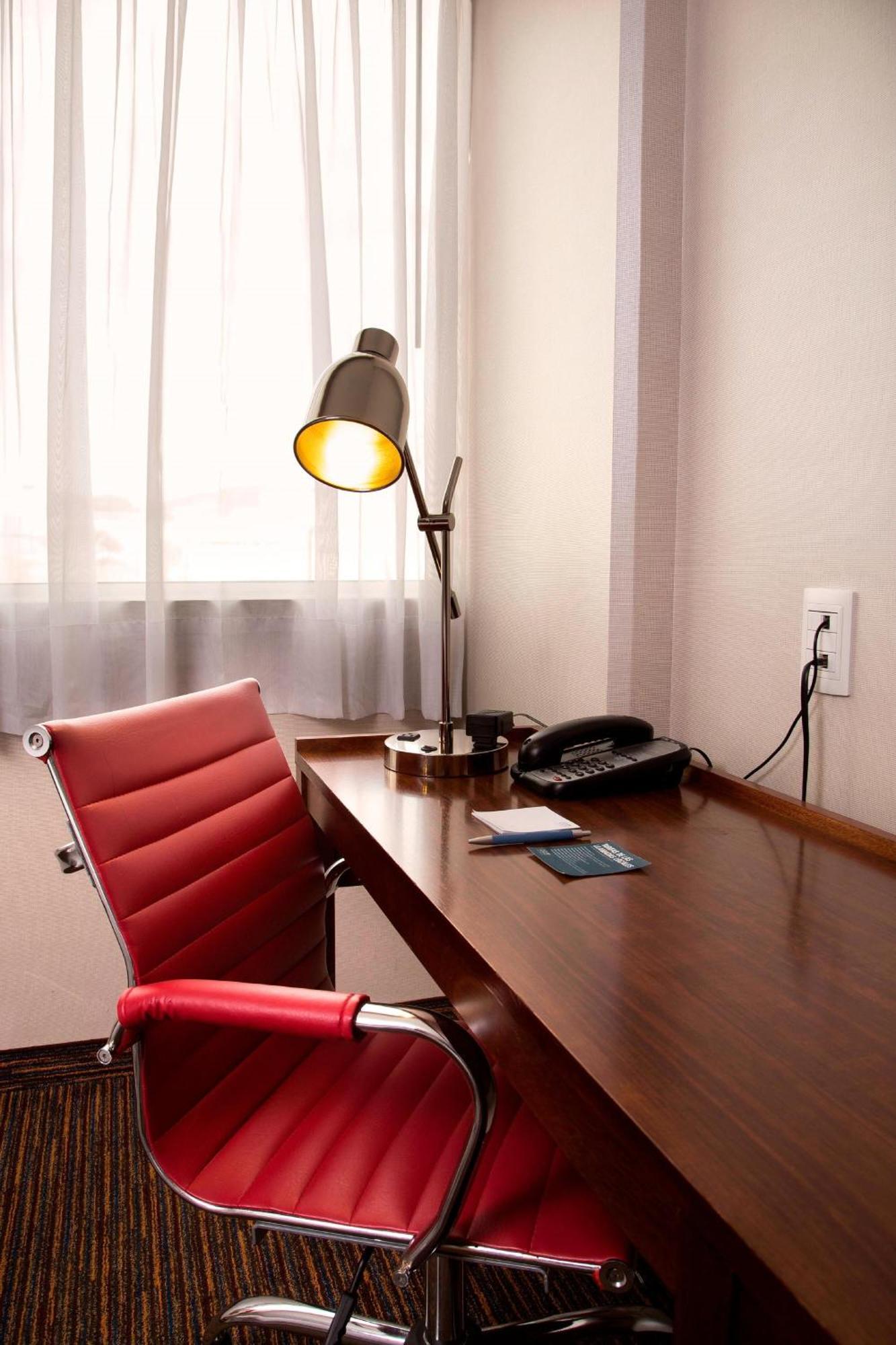 Four Points By Sheraton Queretaro Norte Jurica Exterior photo