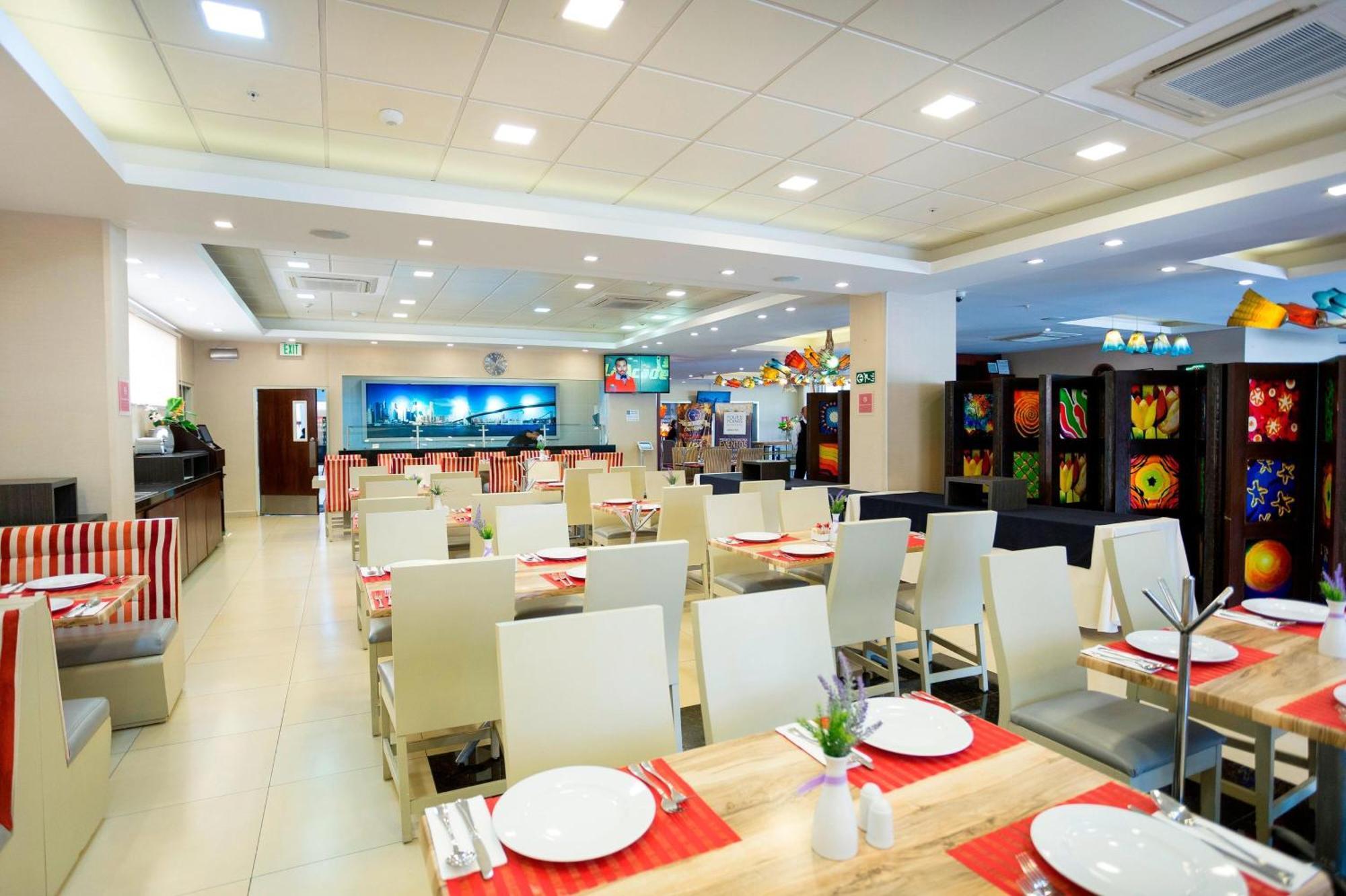 Four Points By Sheraton Queretaro Norte Jurica Exterior photo